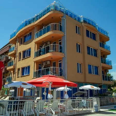 Ξενοδοχείο Dara 3*